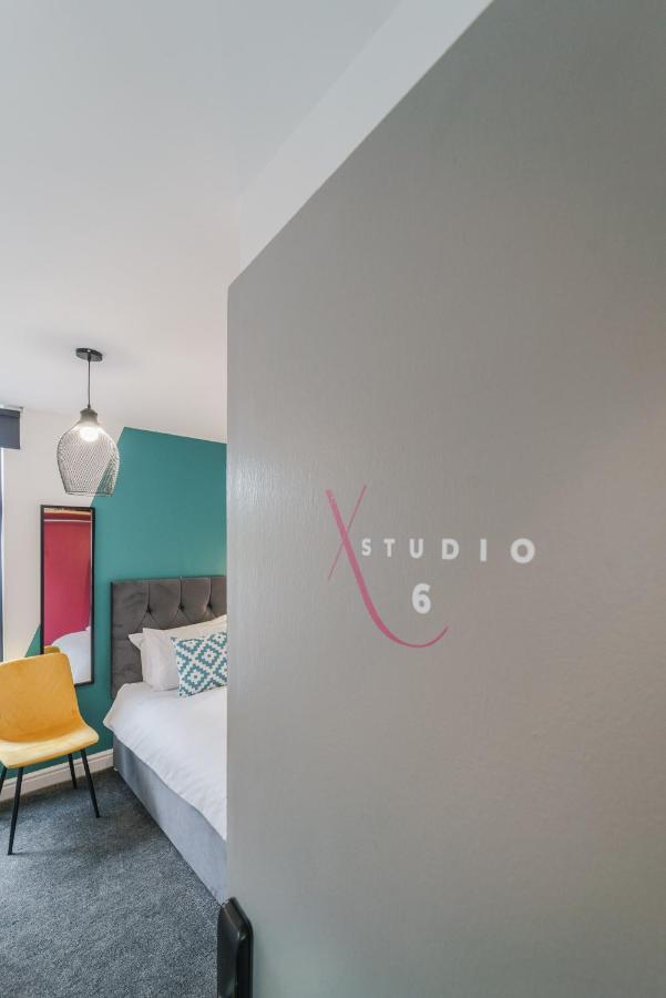 Deluxe Studio Apartments Дербі Екстер'єр фото