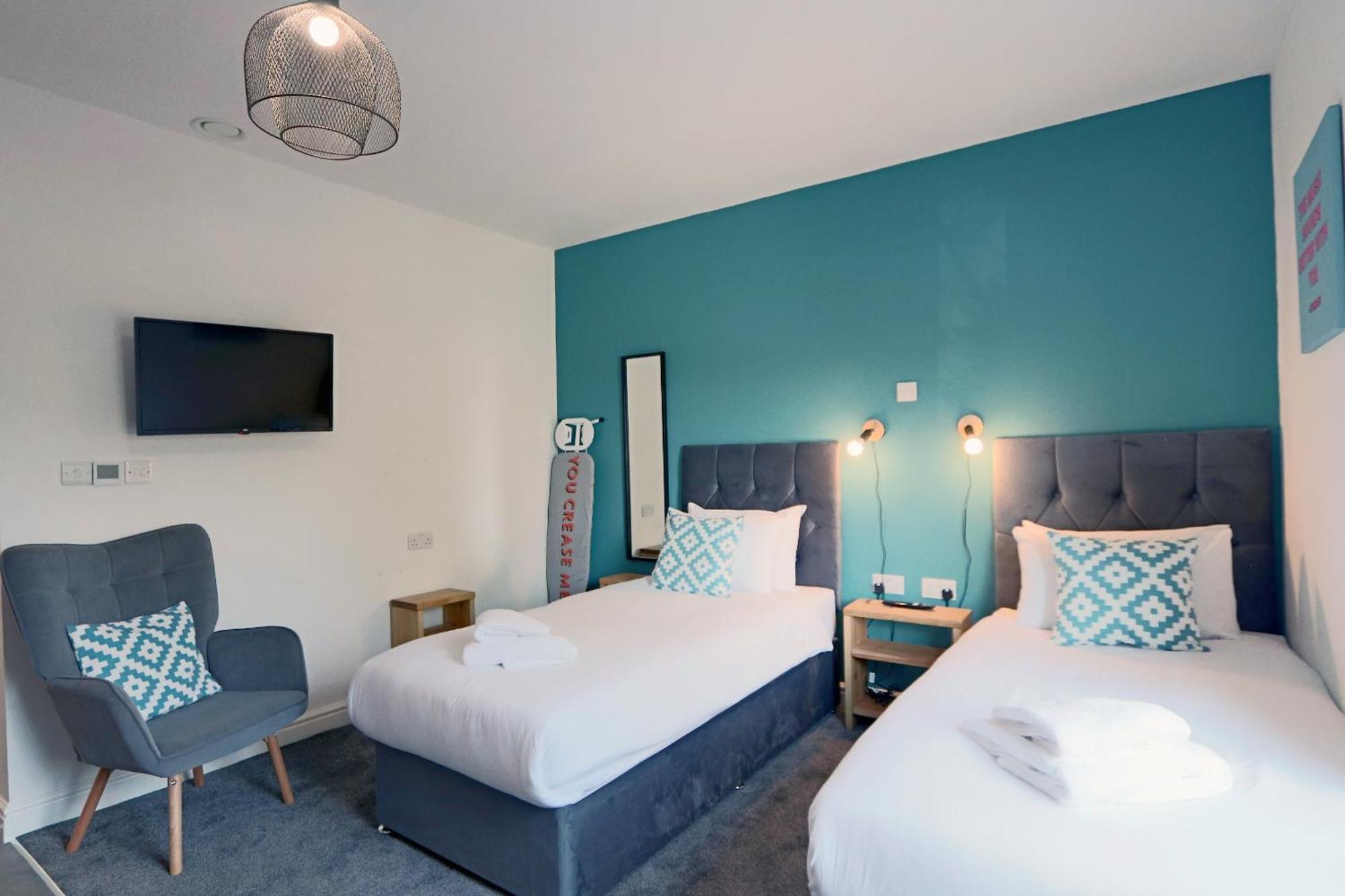 Deluxe Studio Apartments Дербі Екстер'єр фото